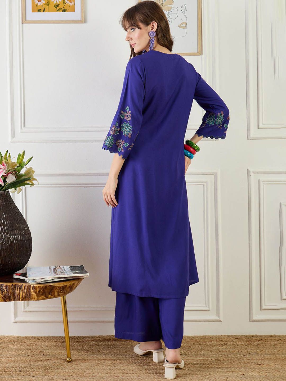 Indyancart IE Embroidered Pure Cotton A-Line Tunic With Trousers Co-Ords