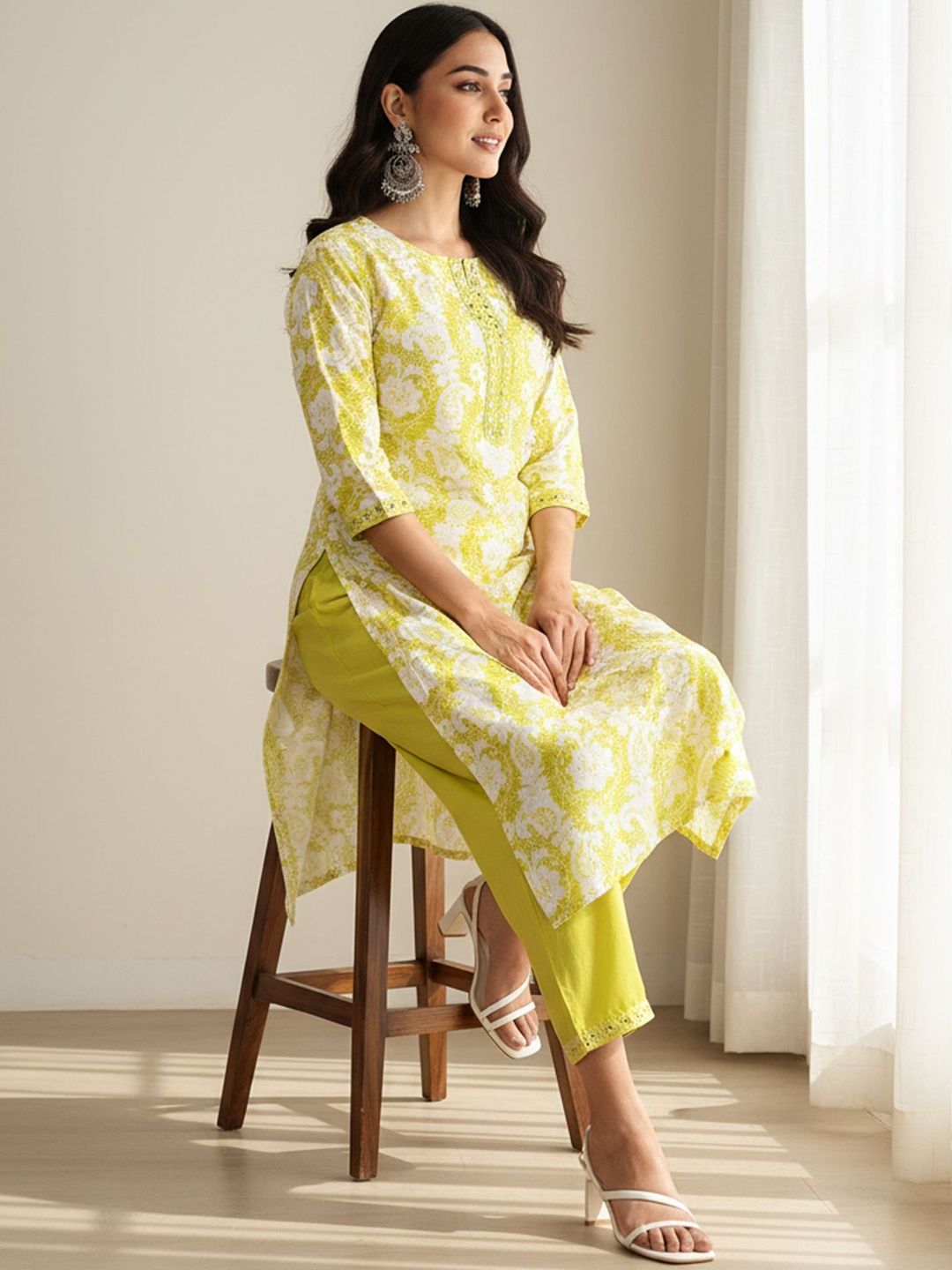 Floral Printed Round Neck Thread Work Pure Cotton Straight Kurta With Trouser