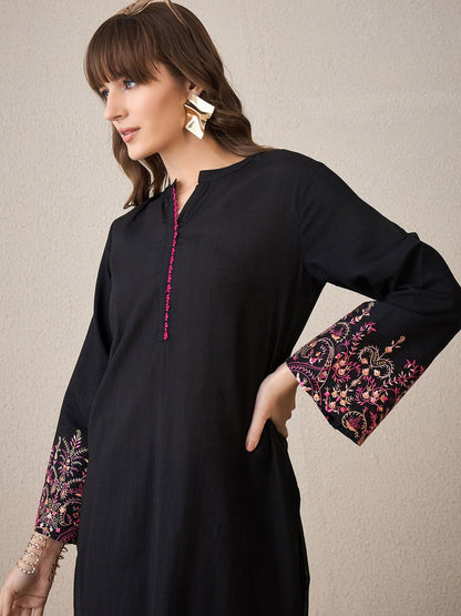 Mandarin Collar Flared Sleeves Thread Work Straight Kurta With Trouser