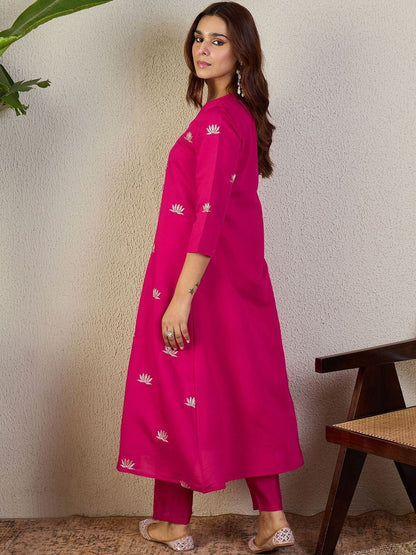 Dhiyona IE Embroidered V-Neck Top With Trousers Co-Ords