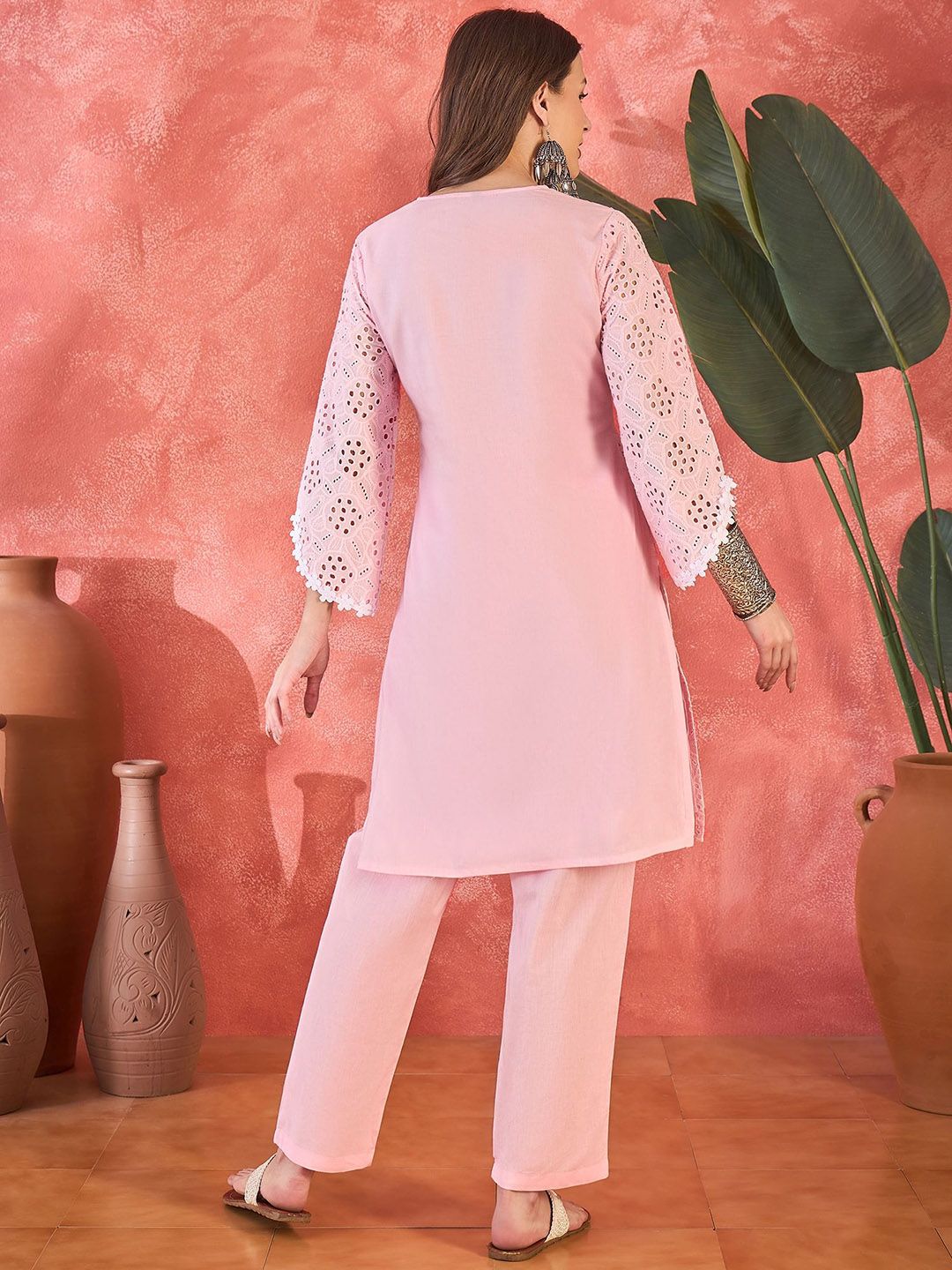 Dhiyona SN Women's Chikankari Embroidered 100% Cotton Kurta With Trousers