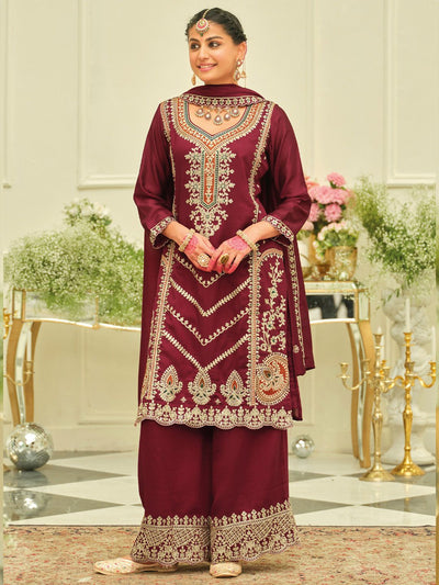 Indyancart IE Ethnic Motifs Embroidered Zari Kurta with Trousers & With Dupatta