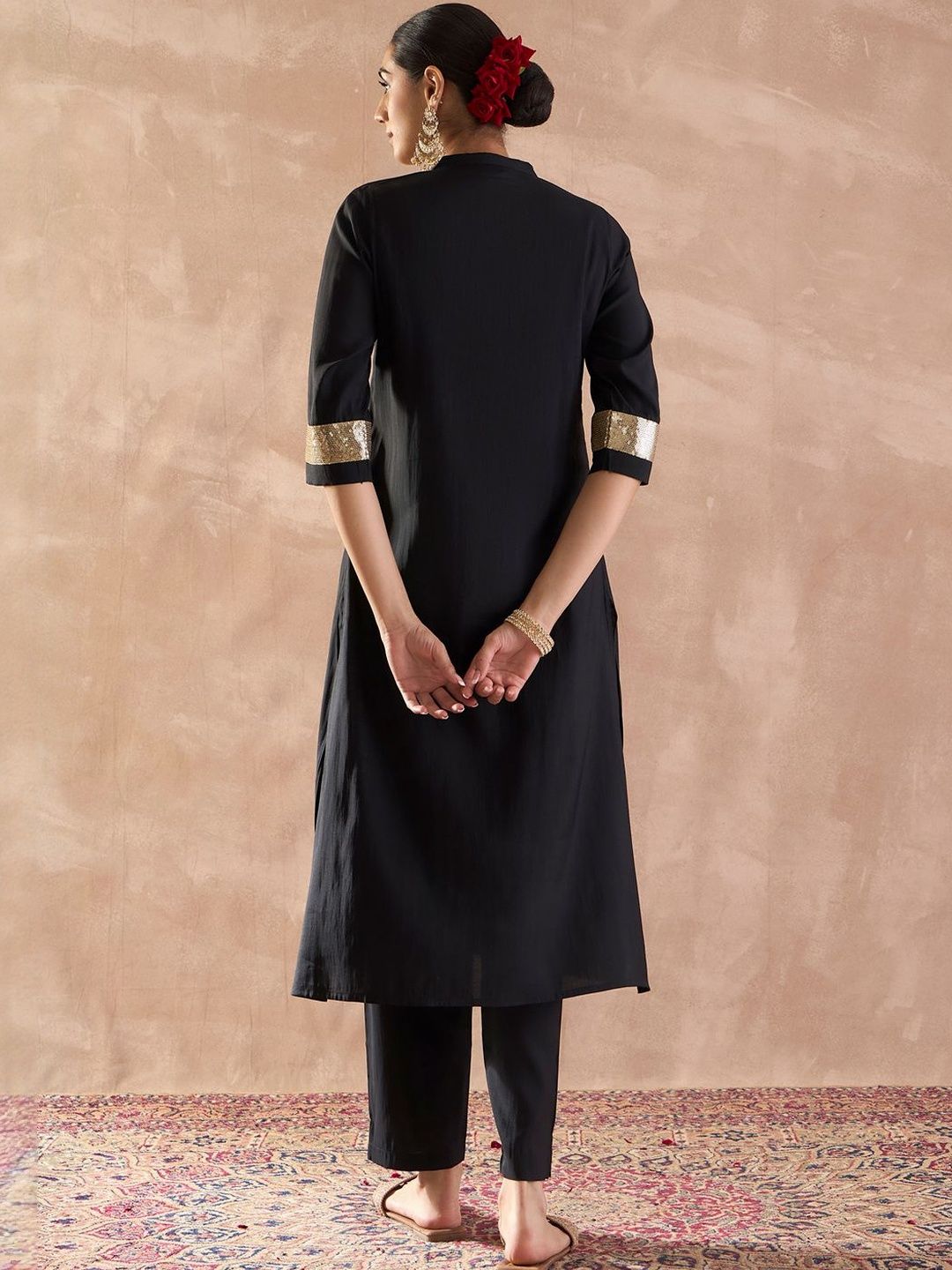 Dhiyona IE Embroidered Mandarin Collar Tunic With Trousers