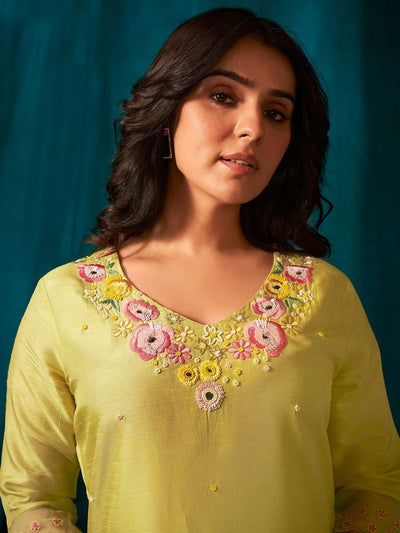 Indyancart IE Women Floral Embroidered Kurta With Trousers & Dupatta Kurta Sets