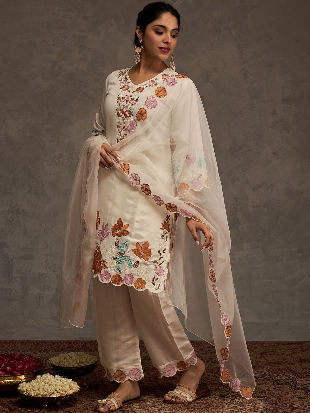 Women Floral Embroidered Kurta with Trousers & Dupatta