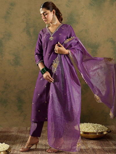 Indyancart IE Ethnic Motifs Embroidered Thread Work Kurta With Trousers & Dupatta