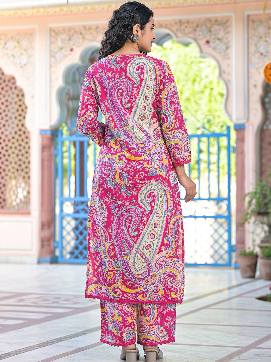 Paisley Printed Pure Cotton Straight Kurta With Trousers