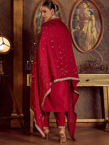 Indyancart IE Ethnic Floral Embroidered Zari Work Detail Regular Sleeves Round Neck Kurta Set