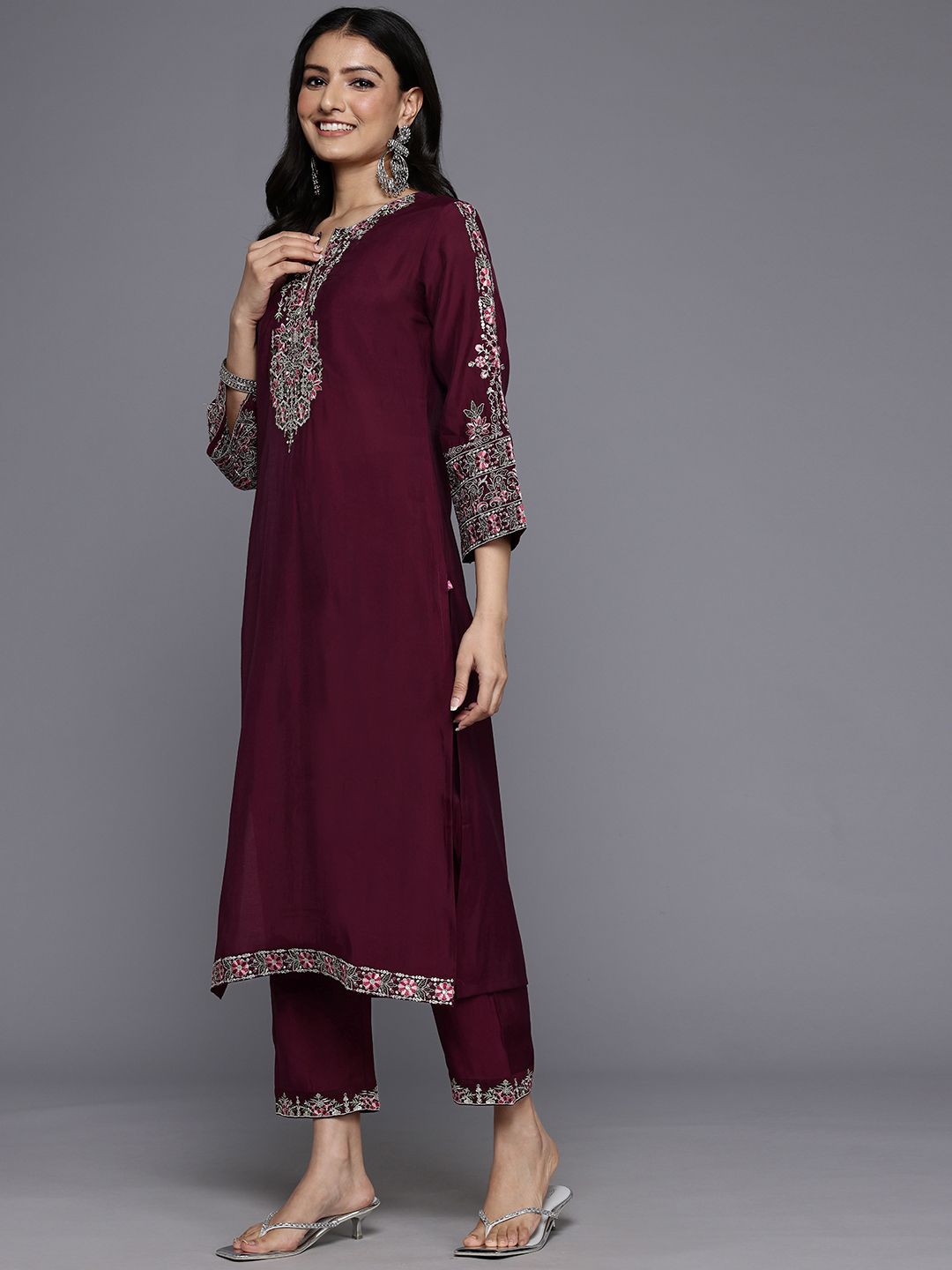 Dhiyona VA Women'sPurple Floral Embroidered Regular Sequinned Kurta With Trouser With Dupatta