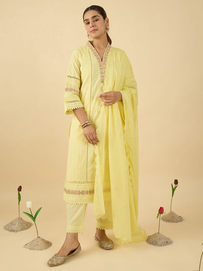 Indyancart IE Women Floral Embroidered Cotton Kurta with Trousers & Dupatta