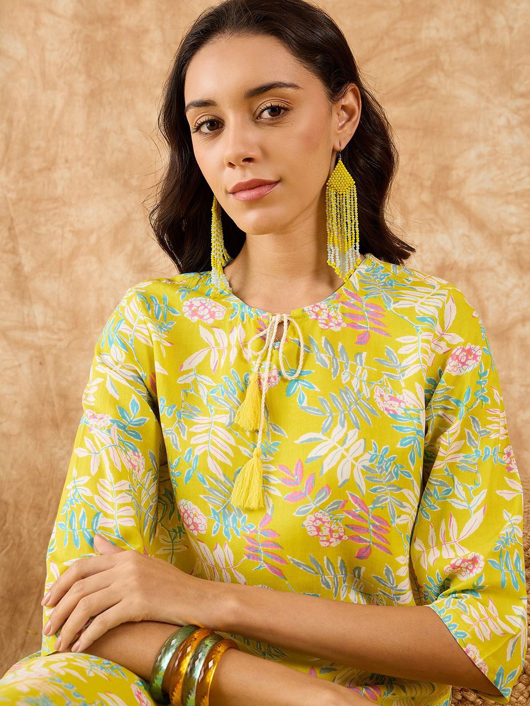 Floral Printed Straight Kurta with Trousers