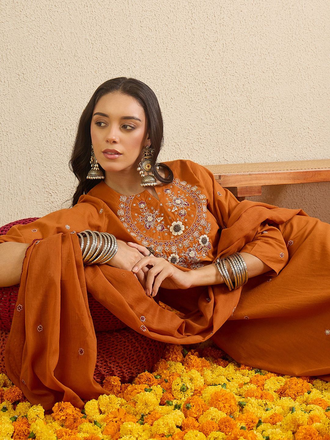 Women Ethnic Motifs Embroidered Regular Thread Work Pure Cotton Kurta with Trousers & With Dupatta