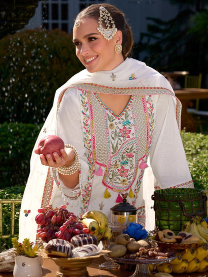 Women Floral Embroidered Regular Kurta with Trousers & With Dupatta