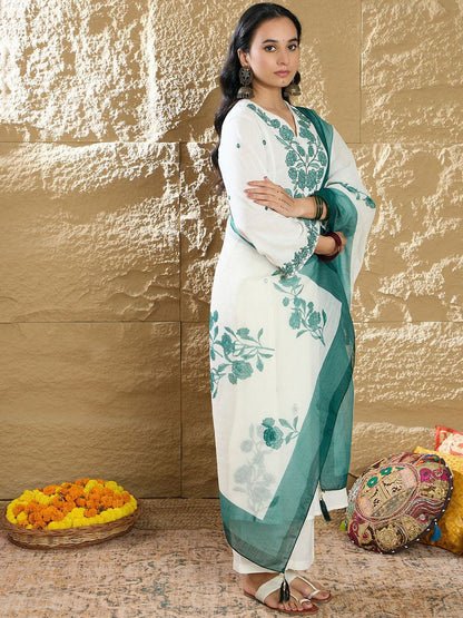 Indyancart IE Women Floral Embroidered Thread Work Pure Cotton Kurta with Trousers & Dupatta