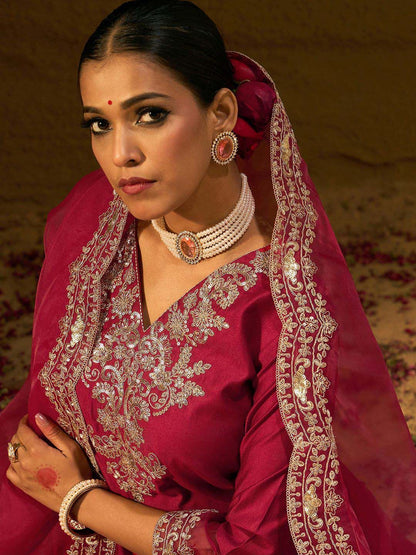 Indyancart IE Ethnic Motifs Embroidered Thread Work Liva Straight Kurta With Trousers & Dupatta