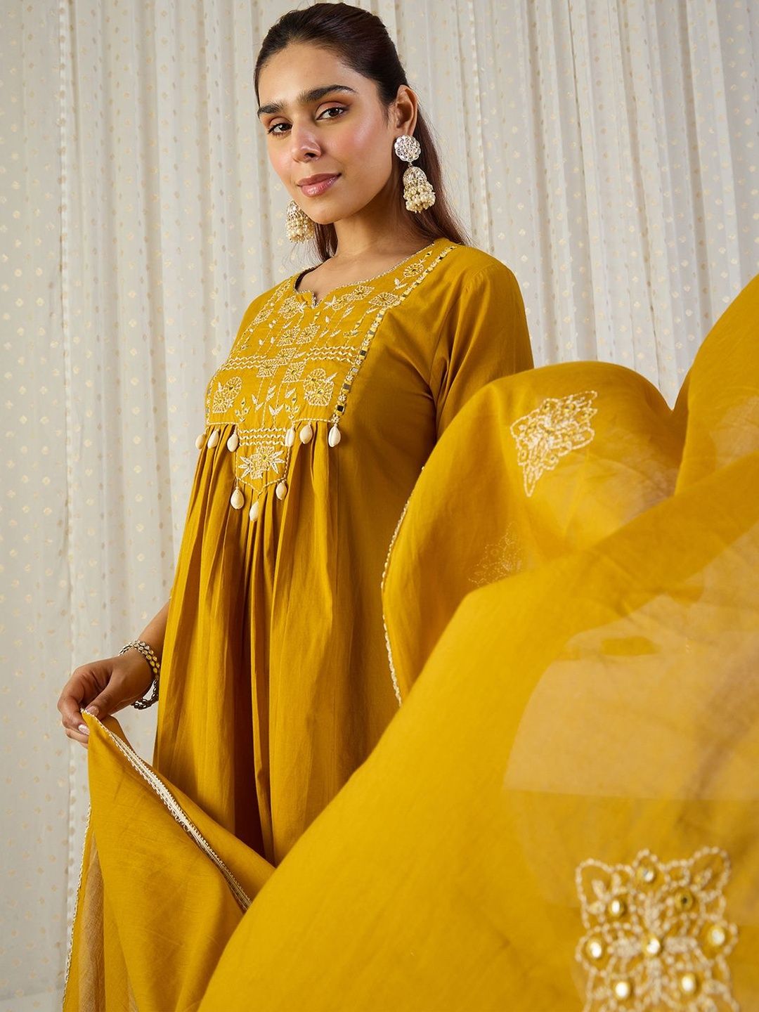 Women Embroidered Pleated Thread Work Pure Cotton Kurta & Trousers With Dupatta