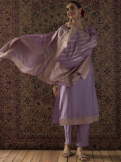 Ethnic Motifs Embroidered Round Neck Thread Work Kurta With Trousers & Dupatta