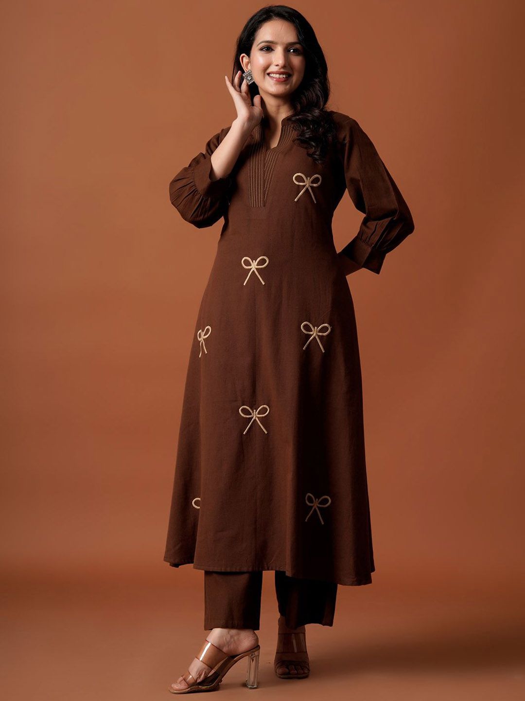 Indyancart IE Embroidered Mandarin Collar Pure Cotton A-Line Top With Trousers