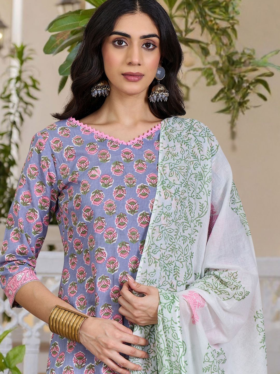 Women Floral Printed Regular Pure Cotton Kurta with Trousers & With Dupatta