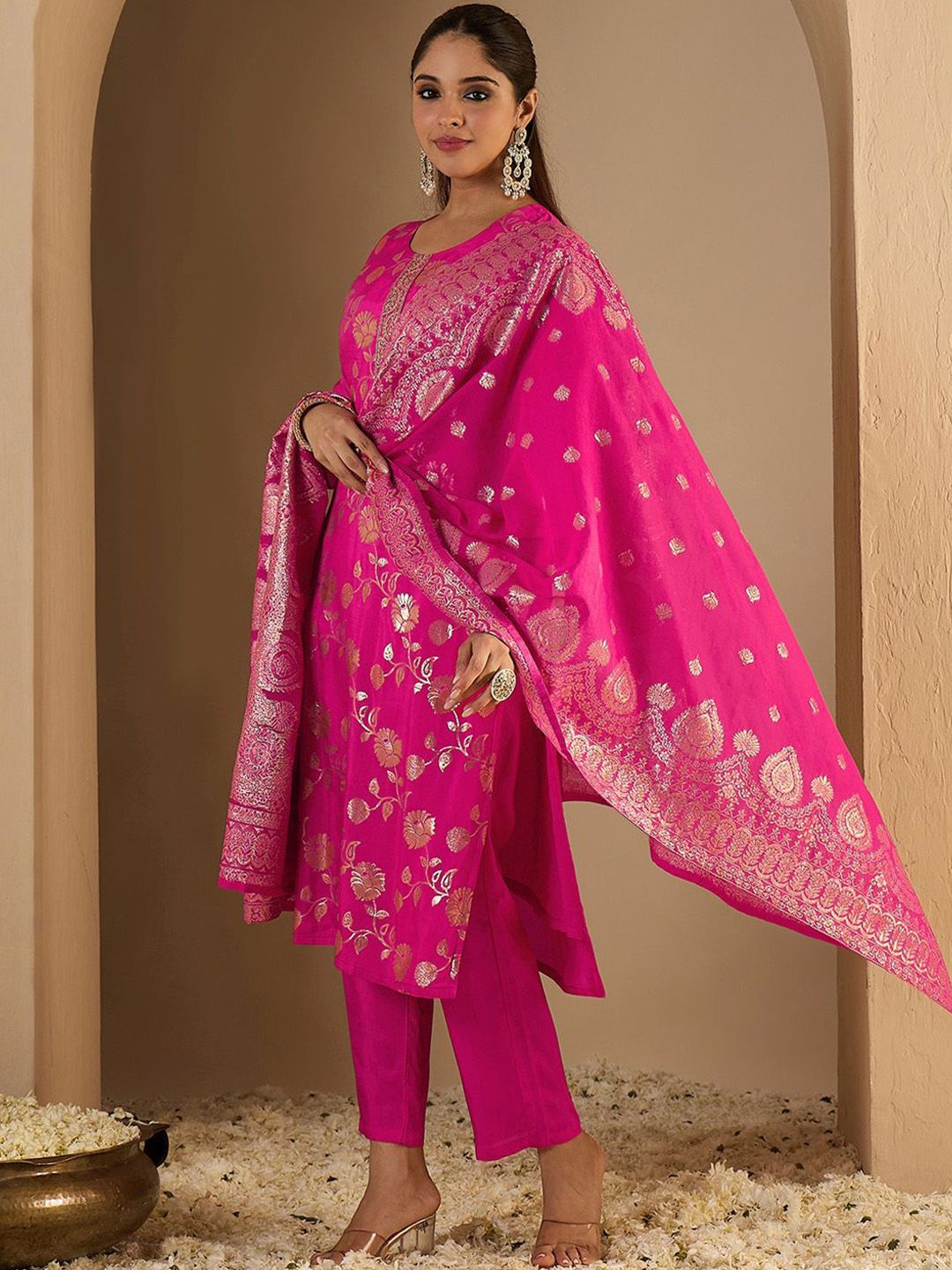 Floral Printed Straight Kurta With Trousers & Dupatta