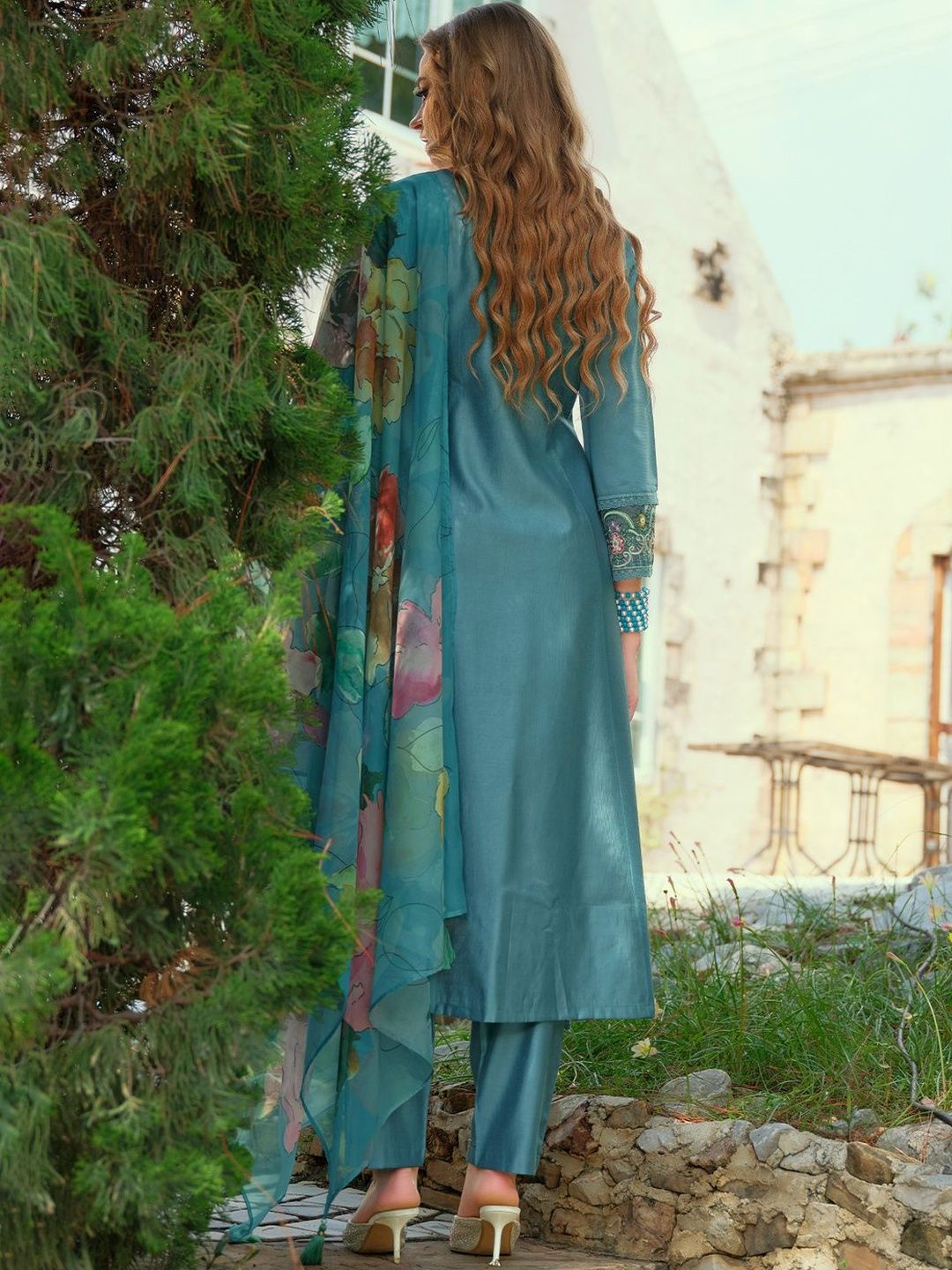 Women Ethnic Motifs Embroidered A-Line Kurta with Trousers & Dupatta
