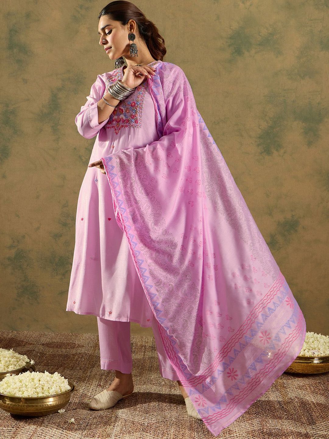 Indyancart IE Floral Embroidered Thread Work Straight Kurta With Trousers & Dupatta