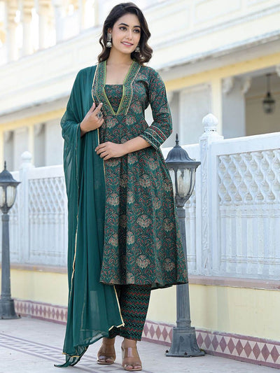 Indyancart VA Women's Ethnic Motifs Printed Gotta Patti Cotton Kurta with Trousers & Dupatta