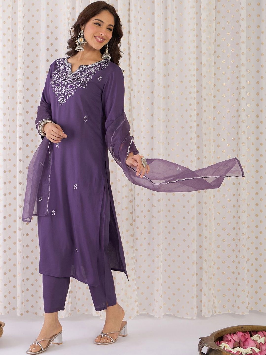 Women Ethnic Motifs Embroidered Regular Thread Work Kurta with Trousers & With Dupatta
