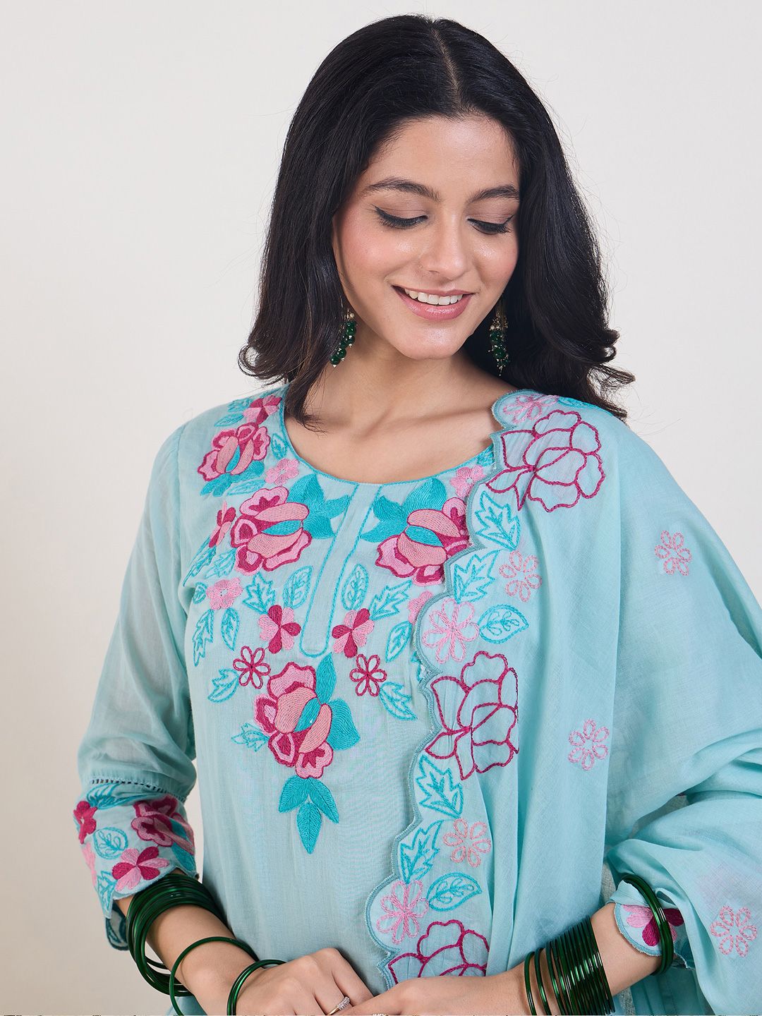 Floral Embroidered Thread Work Pure Cotton Kurta With Trousers & Dupatta