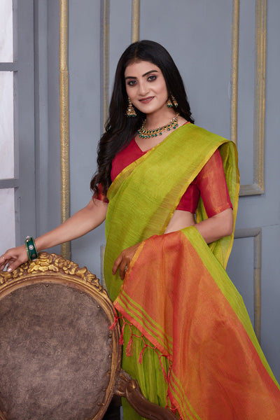 Indyancart GR Women's Jheel Caramboa Green & Red Zari Woven Design Linen Jacquard Saree