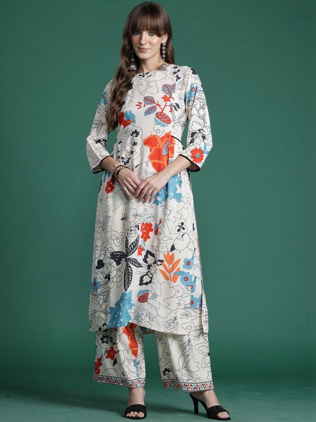 Women Floral Printed Empire Kurta with Trousers