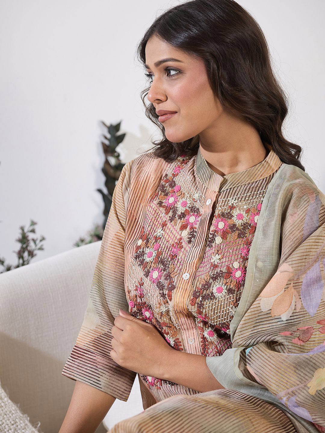 Floral Printed Thread Work Chanderi Silk Kurta with Trouser & Dupatta