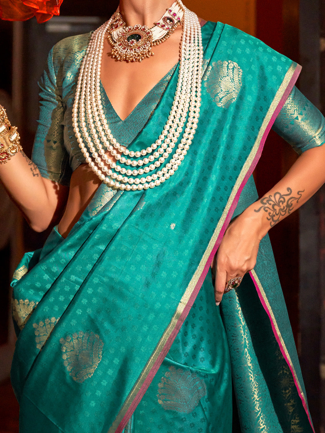 Women's Silk Blend Teal blue Woven Design Designer Saree With Blouse Piece