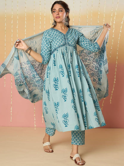 Women Floral Printed Empire Thread Work Pure Cotton Kurta with Trousers & With Dupatta