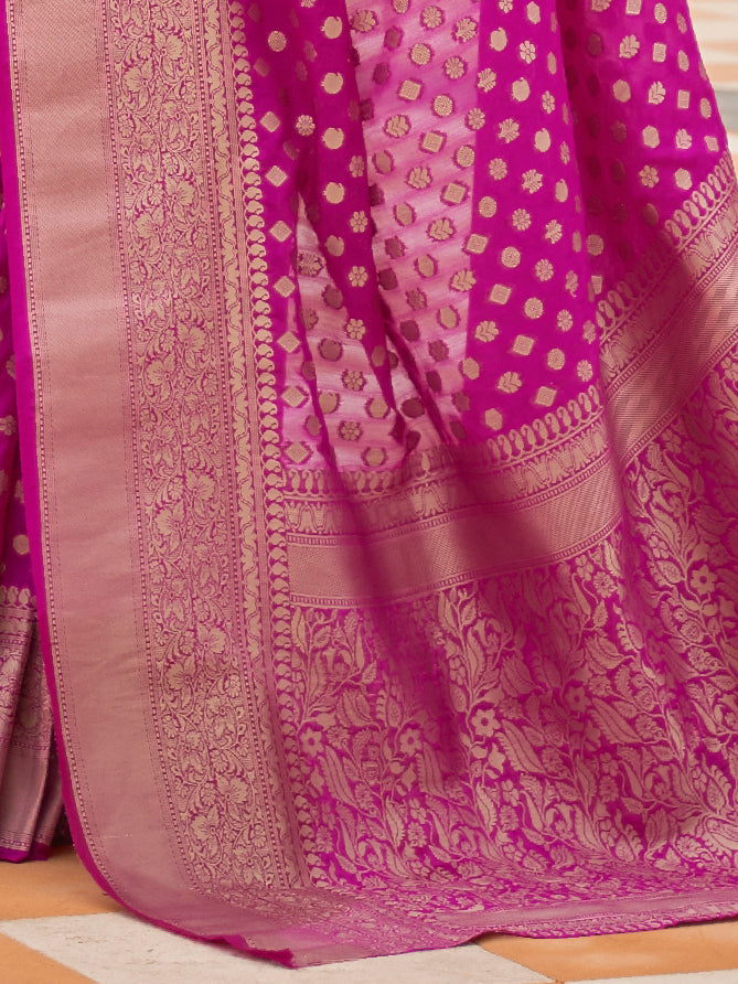 Women's Nylon Magenta Woven Design Handloom Saree With Blouse Piece