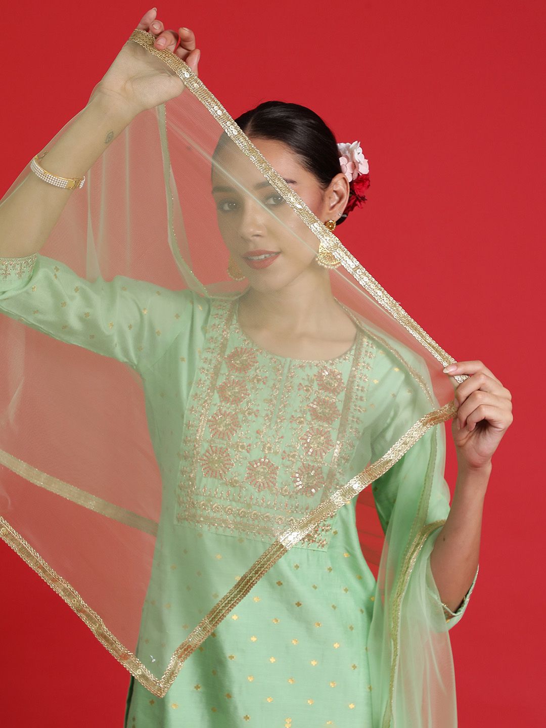 Indyancart IE Women Floral Embroidered Regular Thread Work Chanderi Silk Kurta with Trousers & With Dupatta