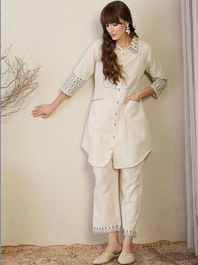 Indyancart IE Women Ethnic Motifs Embroidered Regular Thread Work Kurta with Trousers