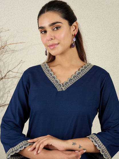 Dhiyona IE V-Neck Tunic With Trousers