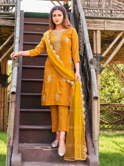 Dhiyona TI Women's Mustard Embroidered Kurta with Net Dupatta��