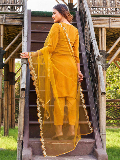 Dhiyona TI Women's Mustard Embroidered Kurta with Net Dupatta��