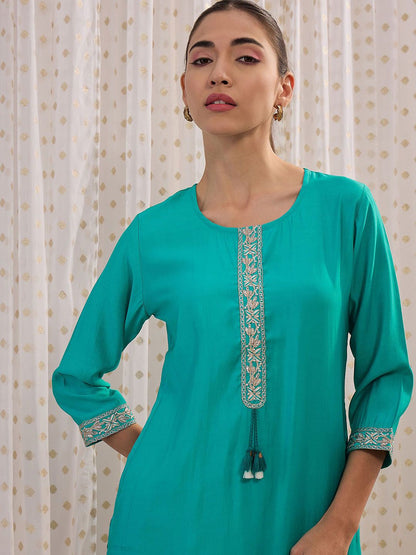 Indyancart IE Blue Floral Embroidered Chanderi Silk Straight Kurta