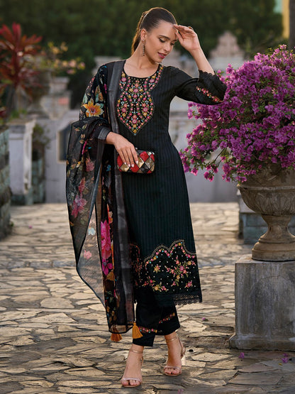 Indyancart IE Floral Embroidered Regular Thread Work Pure Cotton Kurta With Trousers & Dupatta