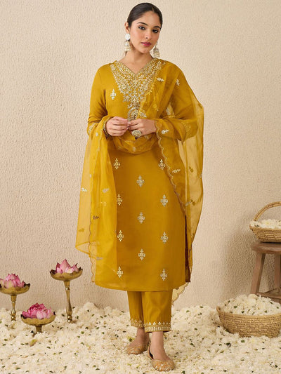 Indyancart IE Women's Women Ethnic Motifs Embroidered Kurta With Trousers & Dupatta Kurta Sets