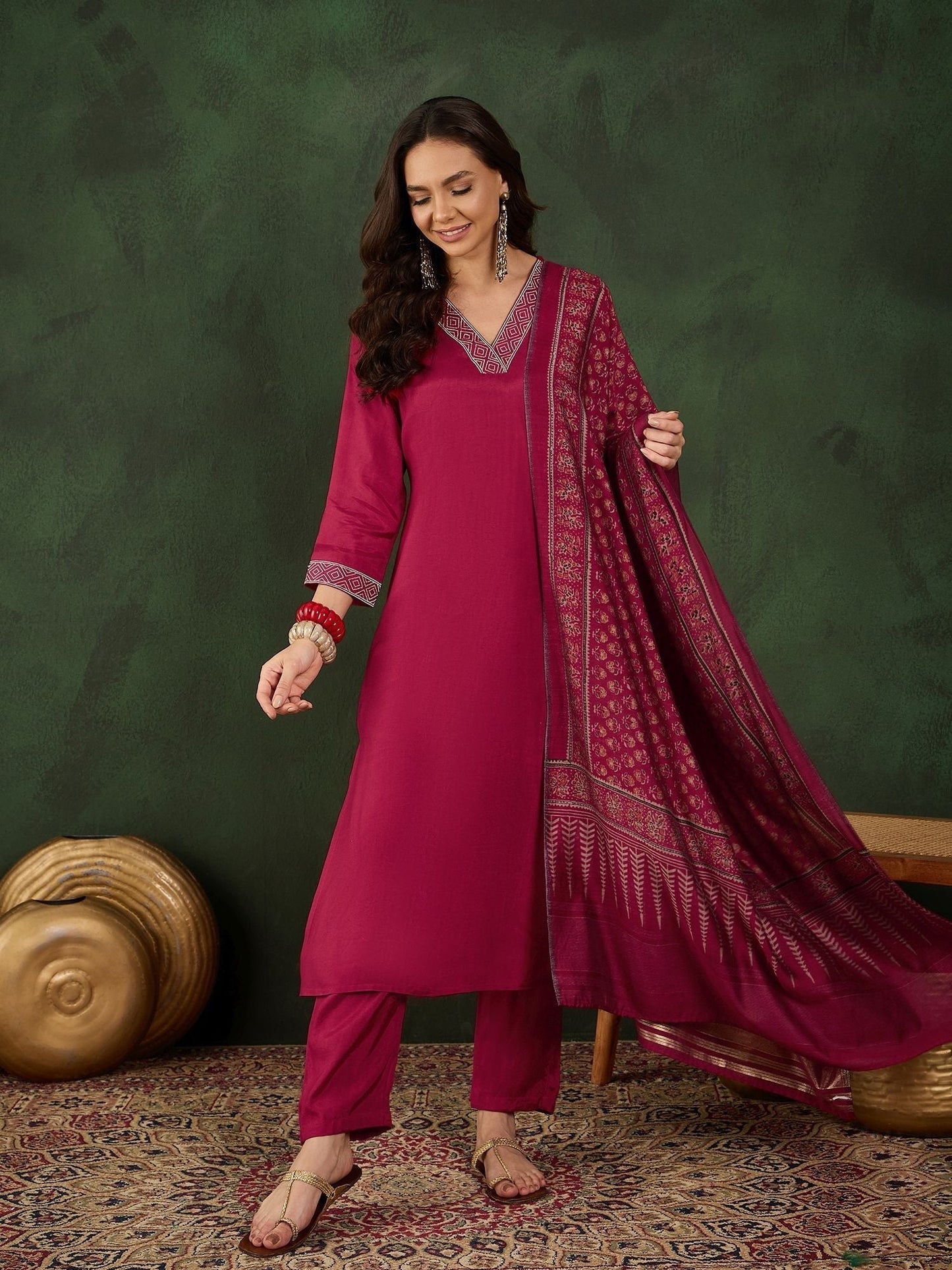 Dhiyona SN Women's Thread Work V-Neck Kurta With Trousers & Dupatta