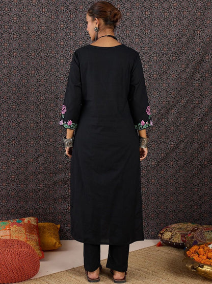 Women Floral Embroidered Regular Thread Work Pure Cotton Kurta with Trousers