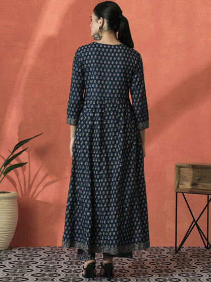 Indyancart SN Women's Floral Printed Pure Cotton V-Neck Angrakha Kurta With Trousers And Dupatta