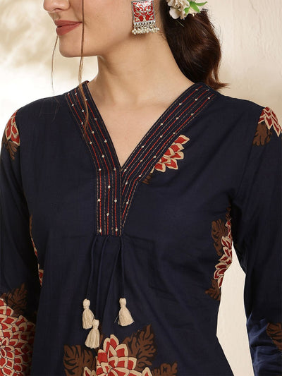 Indyancart SN Women's Floral Printed Pure Cotton V-Neck Straight Kurta With Trouser & Dupatta