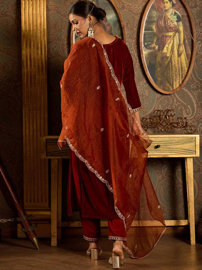 Indyancart IE Ethnic Motifs Embroidered Thread Work Velvet Kurta with Trouser & Dupatta