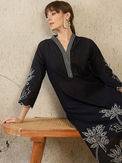 Women Floral Embroidered V-Neck Thread Work Pure Cotton Kurta with Trousers
