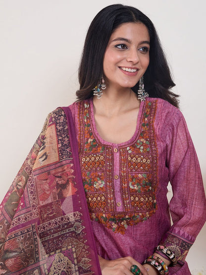 Embroidered Round Neck Thread Work Chanderi Cotton Kurta With Trousers & Dupatta